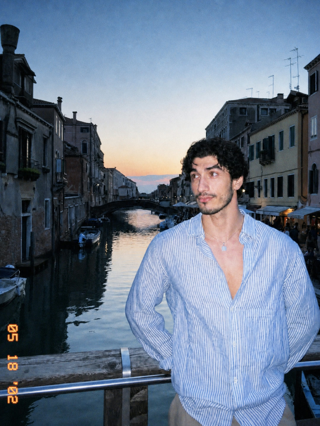 Travel portrait: Give blue hour a cheap-digital flash
